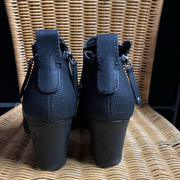 DV by Dolce Ankle Booties, Size 9.5, gently worn, Black - Picture 6 of 7